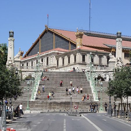 Thubaneau St Charles Canebiere Vieux Port Marseille Exteriör bild
